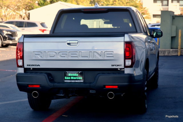 Certified 2026 Honda Ridgeline Sport image 4
