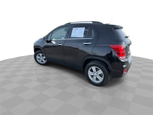 Certified 2020 Chevrolet Trax LT w/ Driver Confidence Package image 6