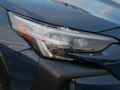 Used 2025 Subaru Outback Premium image 16