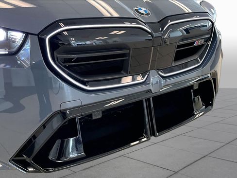 Used 2026 BMW M5 w/ Executive Package AWD/4WD image 27