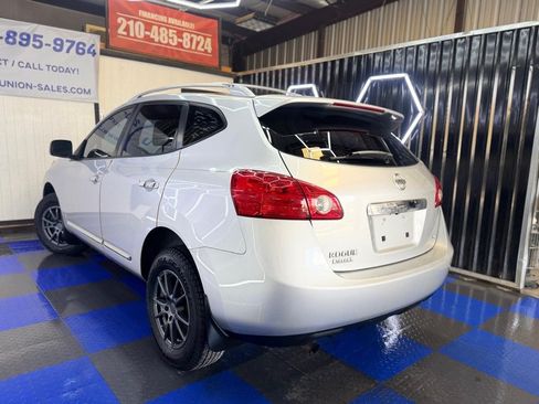 Used 2014 Nissan Rogue S w/ Convenience Package AWD/4WD image 18