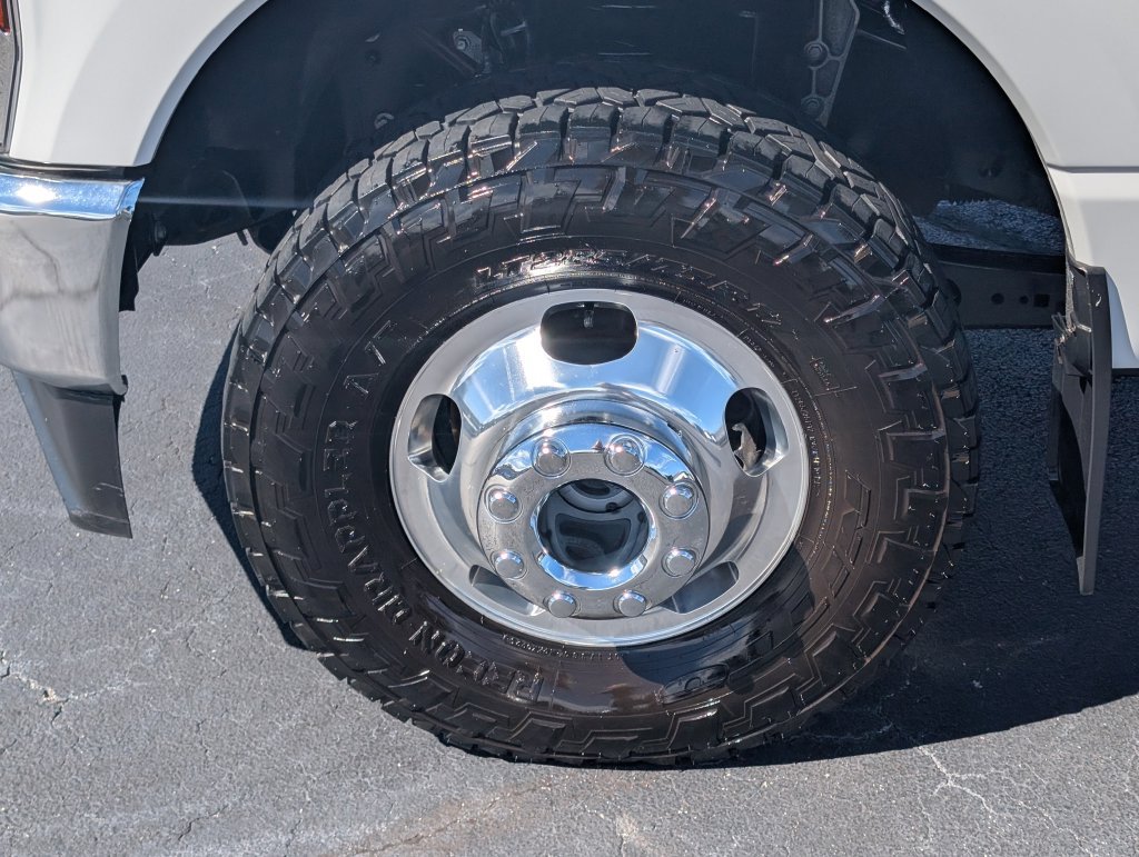 Used 2024 Ford F350 Lariat w/ Lariat Ultimate Package AWD/4WD image 26