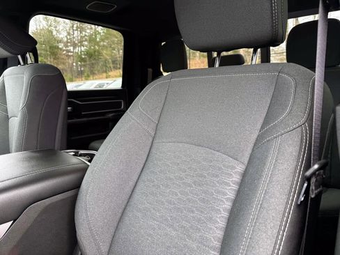 Used 2025 RAM 3500 Big Horn AWD/4WD image 18