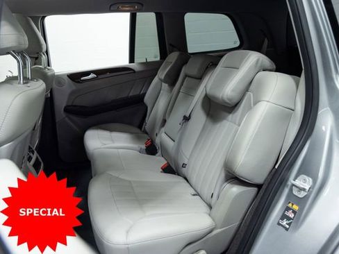 Used 2015 Mercedes-Benz GL 450 4MATIC image 24