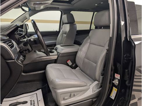 Used 2019 Chevrolet Suburban LT AWD/4WD image 6