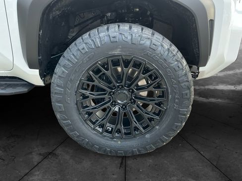 Used 2026 Toyota 4Runner SR5 image 15