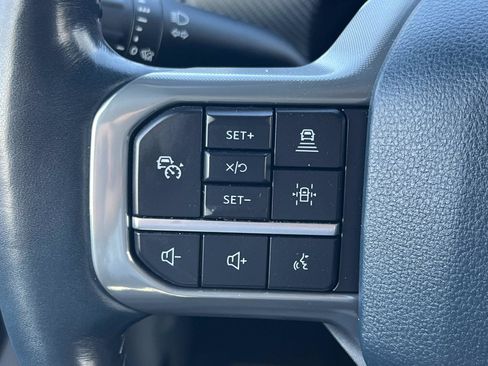 Used 2022 Ford F150 Limited image 9