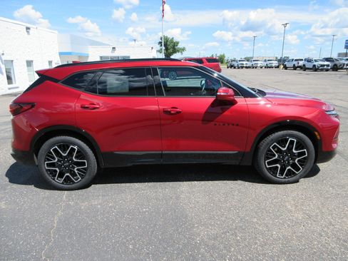 Certified 2023 Chevrolet Blazer RS w/ Driver Confidence II Package AWD/4WD image 4
