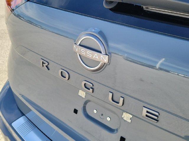 Used 2024 Nissan Rogue SL w/ SL Premium Package AWD/4WD image 5