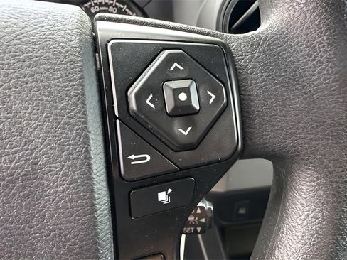 Used 2019 Toyota Tacoma SR image 44