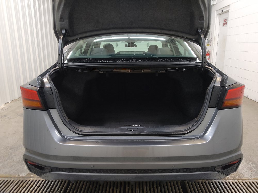 Used 2023 Nissan Altima 2.5 SV FWD image 29