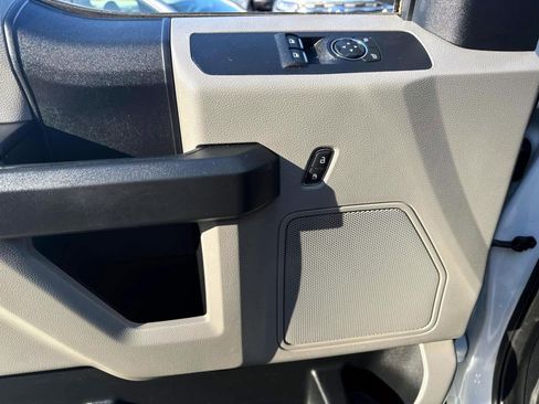 Used 2020 Ford F550 4x4 Regular Cab Super Duty image 12