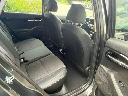 Used 2024 Kia Seltos S AWD/4WD image 8
