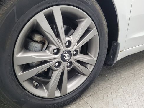 Used 2018 Hyundai Elantra Value Edition image 31