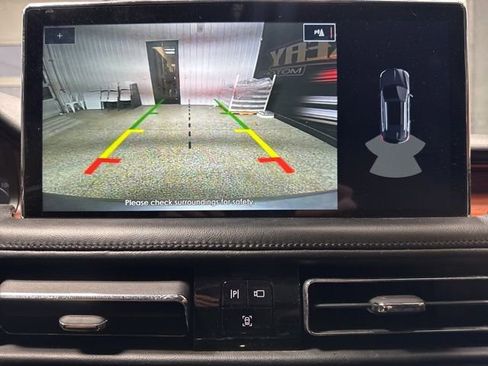 Used 2022 Lincoln Nautilus Reserve image 11