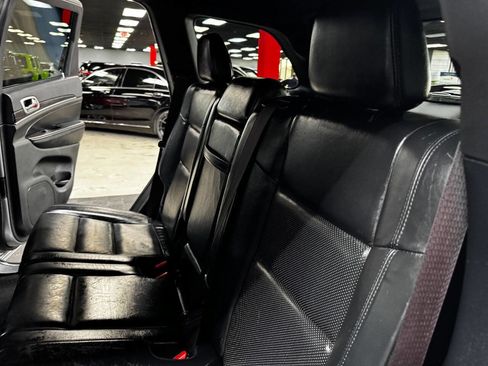 Used 2020 Jeep Grand Cherokee Limited w/ Luxury Group II image 42