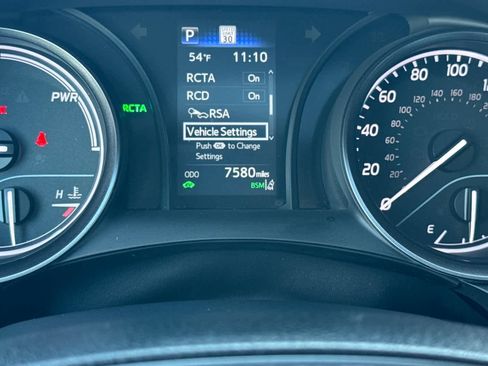 Used 2023 Toyota Camry SE image 28