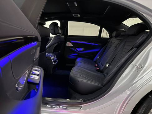Used 2015 Mercedes-Benz S 550 Sedan image 22