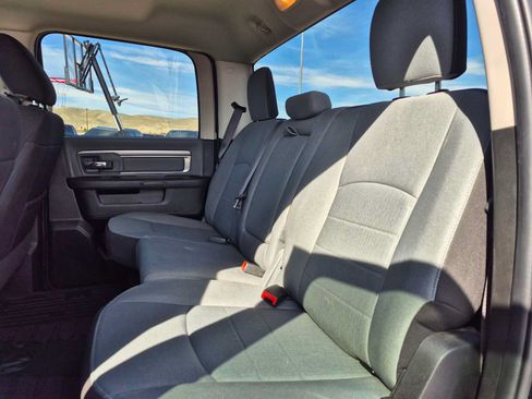 Used 2022 RAM 1500 Classic SLT w/ Protection Group AWD/4WD image 32
