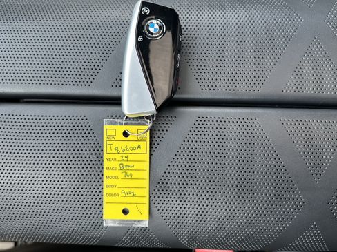 Used 2024 BMW 760i xDrive AWD/4WD image 35