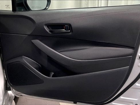 Used 2024 Toyota Corolla LE FWD image 12