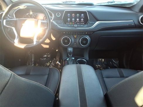 Certified 2022 Chevrolet Blazer Premier image 10
