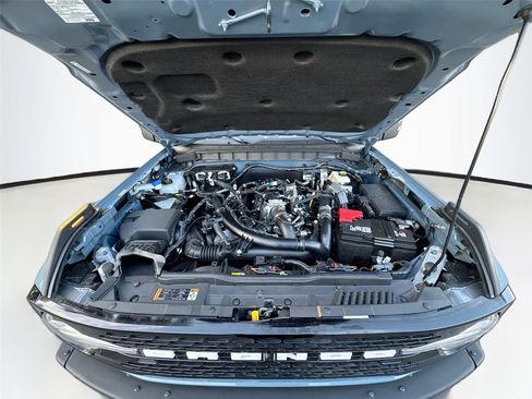 Used 2024 Ford Bronco Wildtrak image 28