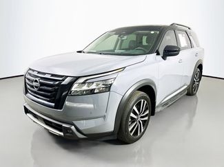 Used 2023 Nissan Pathfinder Platinum w/ Lighting Package (N93) FWD video 3