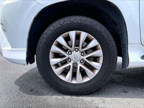 Used 2022 Lexus GX 460 Premium w/ Premium Package AWD/4WD image 2