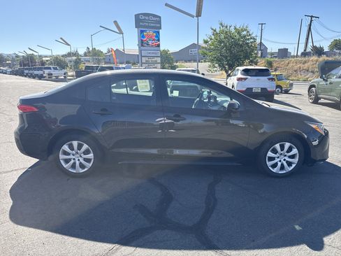 Used 2024 Toyota Corolla LE FWD image 6
