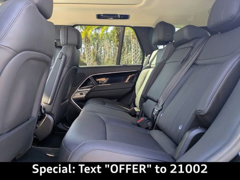 Used 2023 Land Rover Range Rover SE image 14