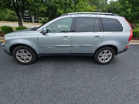 Used 2011 Volvo XC90 3.2 FWD image 1