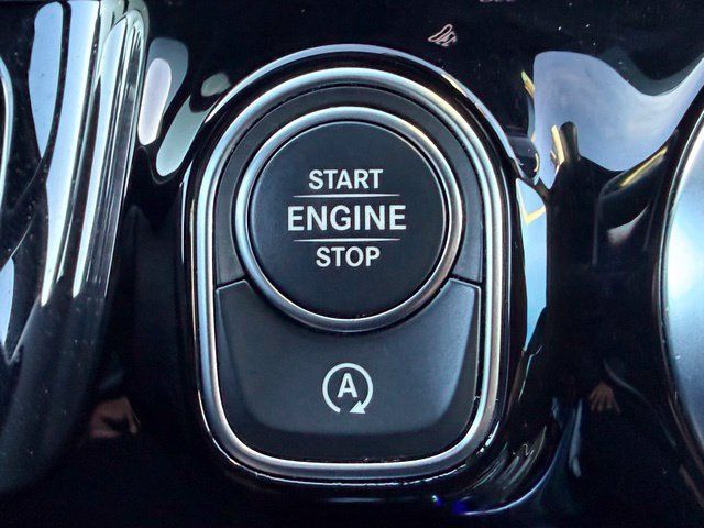 Used 2022 Mercedes-Benz GLA 250 4MATIC image 23