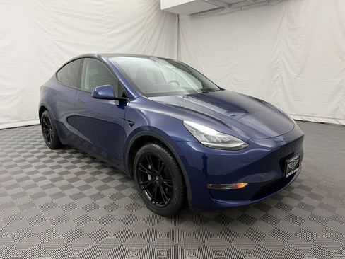 Used 2020 Tesla Model Y Long Range image 4