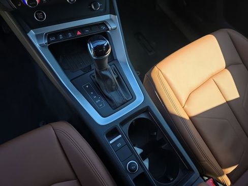 Used 2025 Audi Q3 2.0T Premium w/ Convenience Package image 28