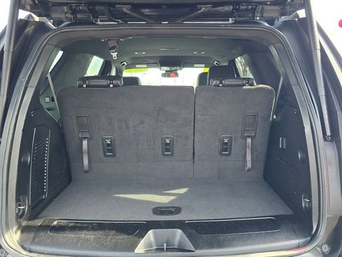 Used 2024 GMC Yukon SLT image 16