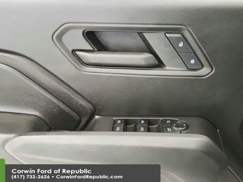 Used 2023 Chevrolet Colorado W/T image 18