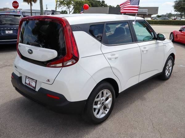Used 2020 Kia Soul S FWD image 5