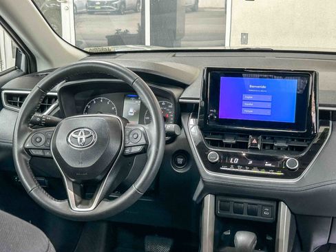 Used 2024 Toyota Corolla Cross LE w/ Moonroof Package AWD/4WD image 11