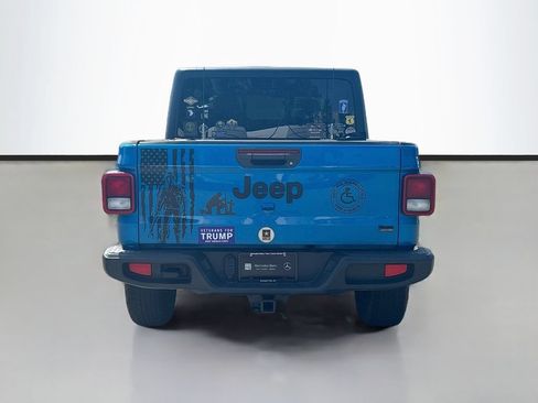 Used 2023 Jeep Gladiator Sport AWD/4WD image 4
