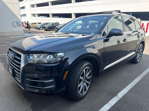 Used 2019 Audi Q7 3.0T Premium Plus AWD/4WD image 3