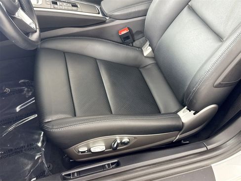 Used 2017 Porsche 911 Carrera image 18