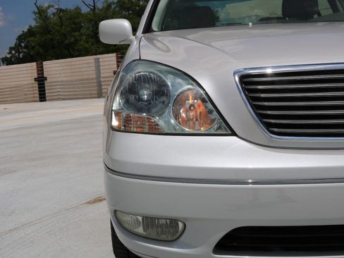 Used 2001 Lexus LS 430 RWD image 15