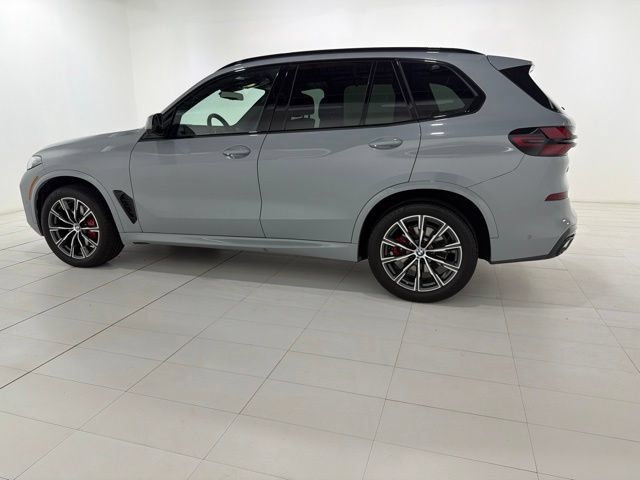 Certified 2024 BMW X5 xDrive40i w/ Executive Package AWD/4WD image 2