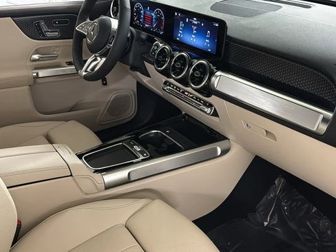 New 2026 Mercedes-Benz GLB 250 4MATIC image 38