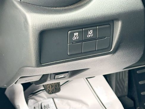 Used 2022 MAZDA MX-5 Miata Club image 10