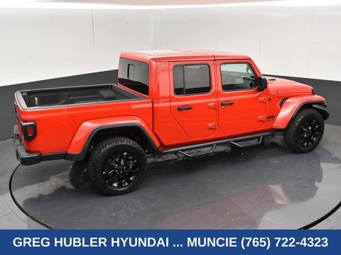 Used 2025 Jeep Gladiator Sport AWD/4WD image 33