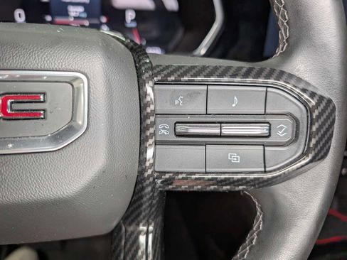 Used 2024 GMC Canyon Elevation w/ Convenience Package image 33