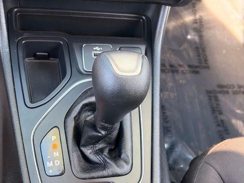Used 2019 Jeep Cherokee Latitude w/ Popular Appearance Group FWD image 26