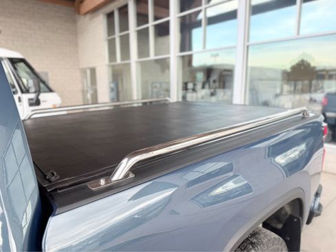 Used 2025 Chevrolet Silverado 2500 High Country w/ Technology Package image 10